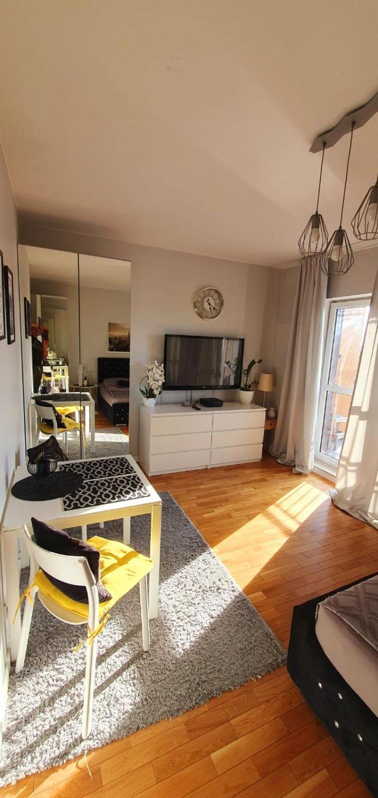 Homecomfort Apartament Delux Warszawa Zewnętrze zdjęcie