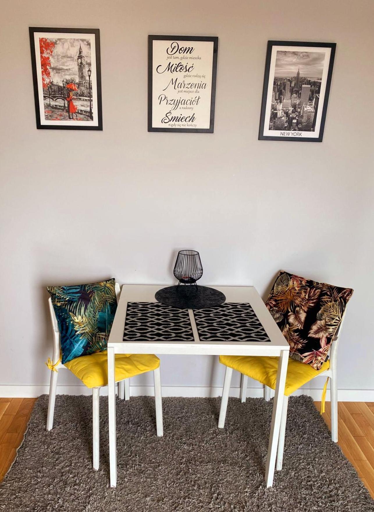 Homecomfort Apartament Delux Warszawa Zewnętrze zdjęcie